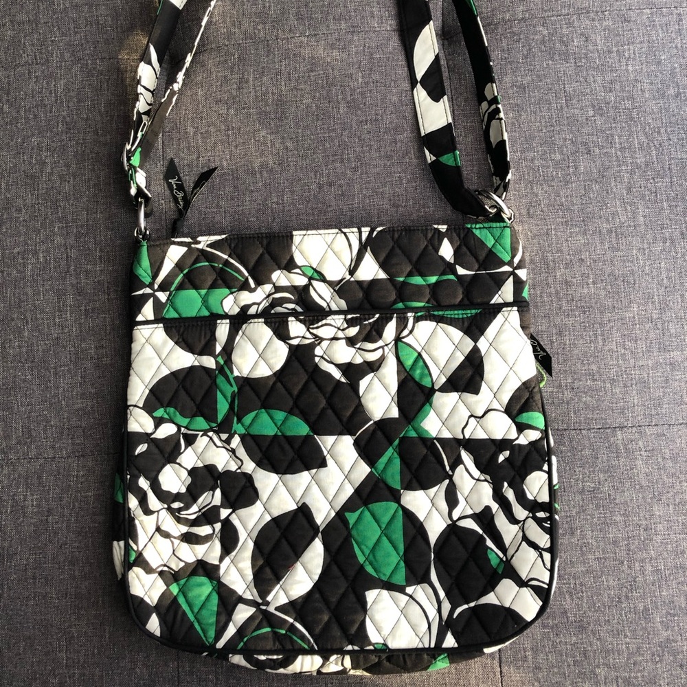 LAST CHANCE NWT Authentic Vera Bradley bag